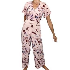 Angie pink wine floral lightweight wide leg flutter sleeve one piece jumpsuit S
